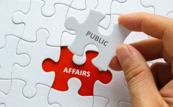 Public affairs en lobbyen; wat is het verschil? puzzelstukje met de tekst public affairs